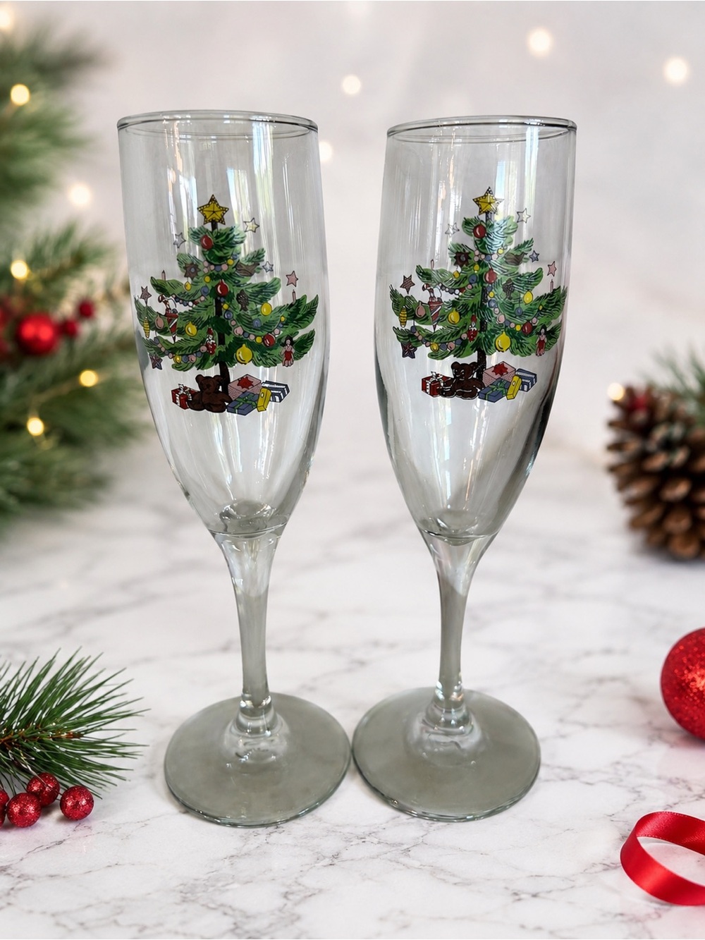 Nikki “Happy Holidays” Champagne Flutes Set of 2 Vintage Festive Celebration - Picture 1 of 5